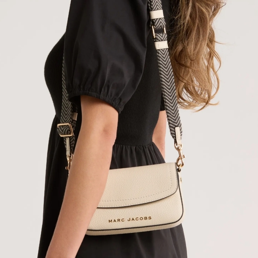 NWT Groove Mini Crossbody Bag